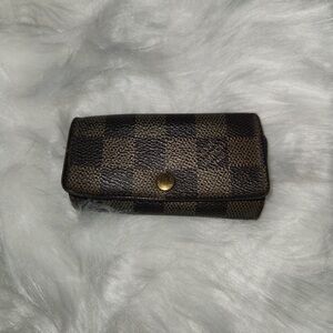 Louis Vuitton Brown  Key Holder